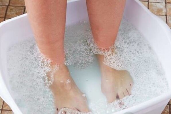 Θεραπεία του μύκητα νυχιών με λαϊκά φάρμακα